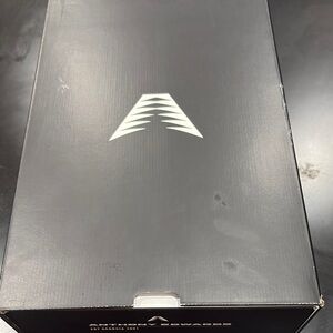 Alienware Black Gaming Box ae1 bulldogs size 6 men’s